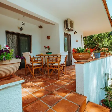 Apartament Forest House Near The Sea Sani (Chalkidiki)